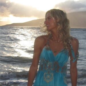 Meet your Posher, Azzurra